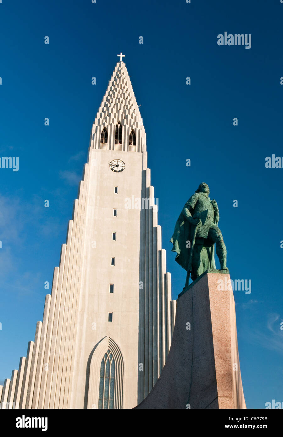 Hallgrimskirkja Church with statue of Leif Eriksson in Reykjavik Iceland Stock Photo