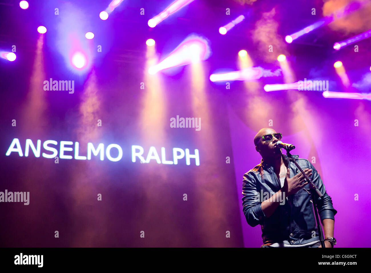 Anselmo Ralph performing at the Festival FestiAngola held at the ...