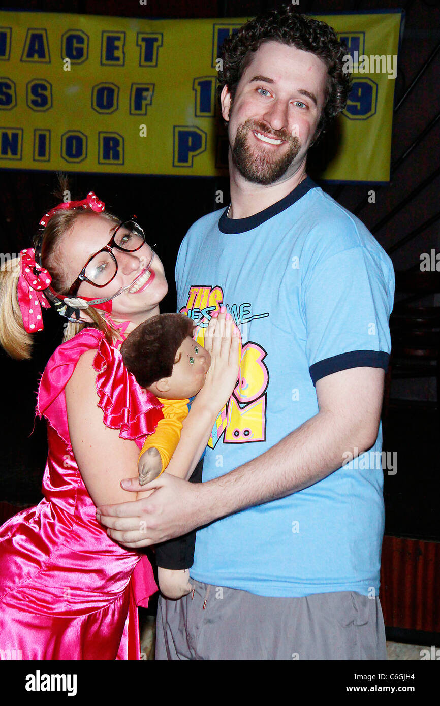 Dustin Diamond and cast members Dustin Diamond from the TV show Saved ...