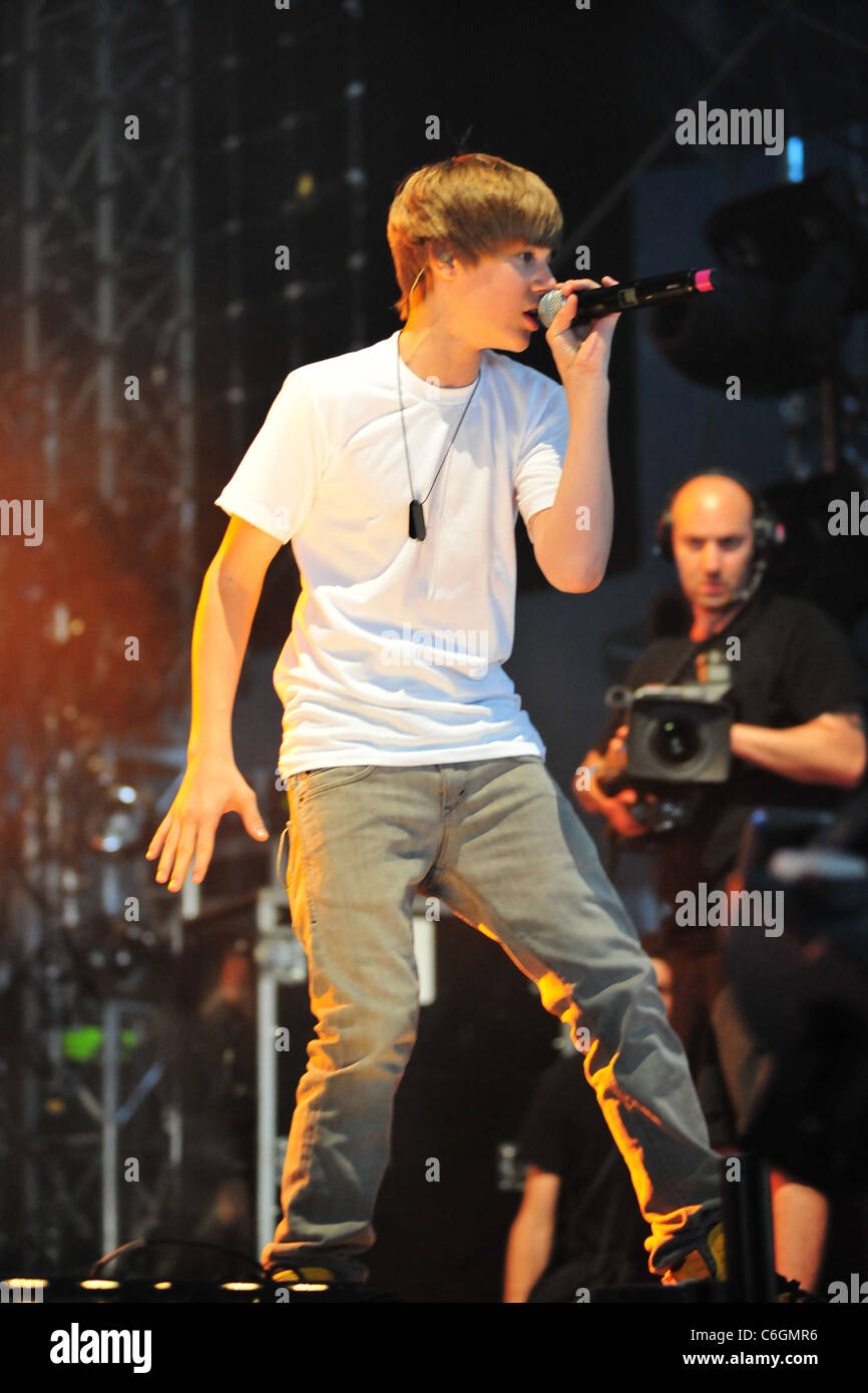 Justin Bieber Radio 1's Big Weekend - Day 1 Bangor, Wales - 22.05.10 Stock  Photo - Alamy