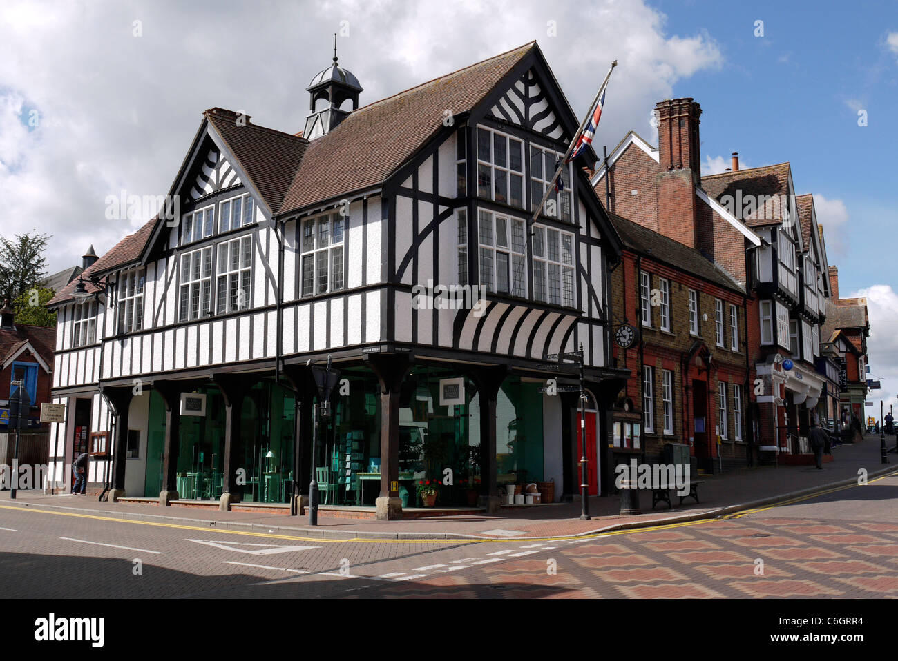 Tudor style building on the corner of Akeman Street and High Street, in the market town of Tring, Hertfordshire, England Stock Photo