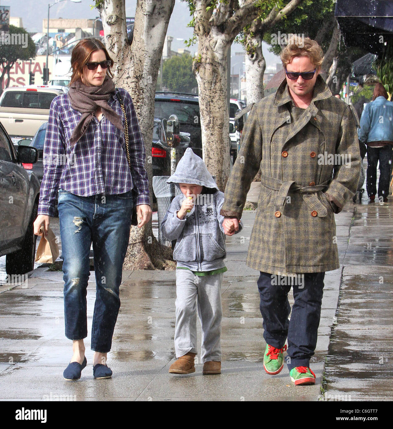 Liv Tyler out shopping with her son Milo William Langdon and ex-partner Royston Langdon in West Hollywood Los Angeles, USA - Stock Photo