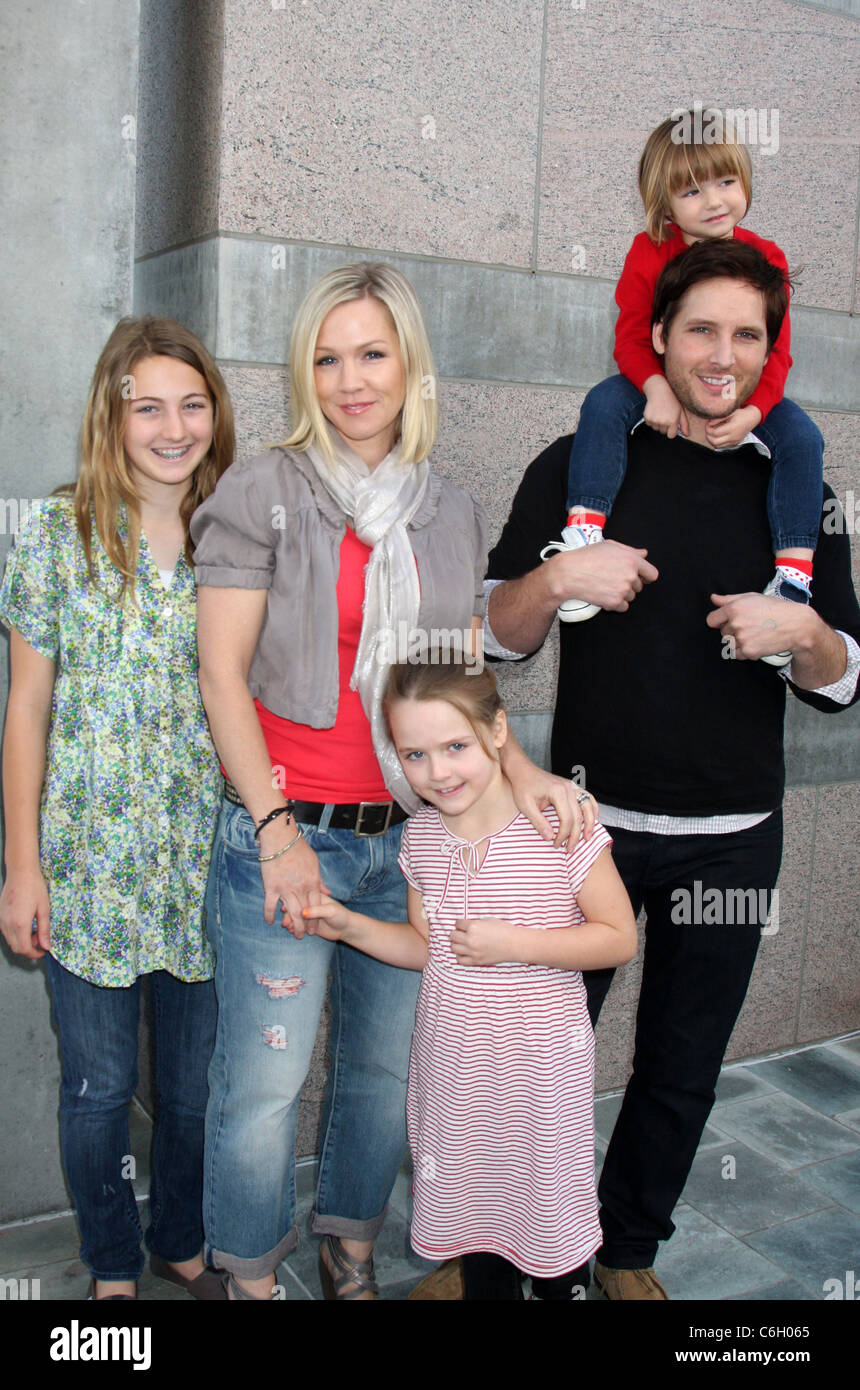 Peter Facinelli And Jennie Garth Family