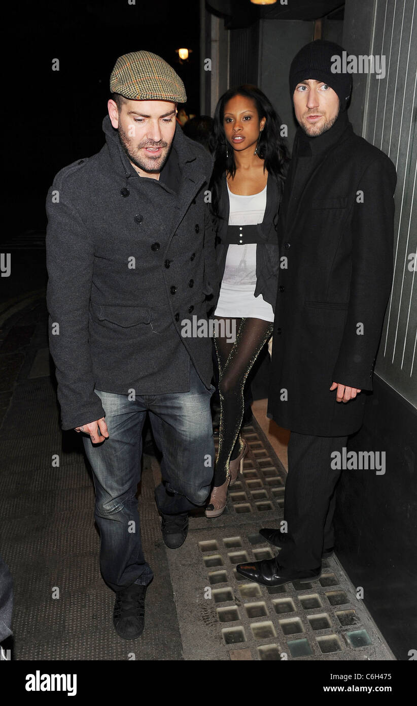 Shane Lynch of 'Boyzone' leaves the Ivy restaurant and night club with his wife Sheena White where he enjoyed an evening out Stock Photo