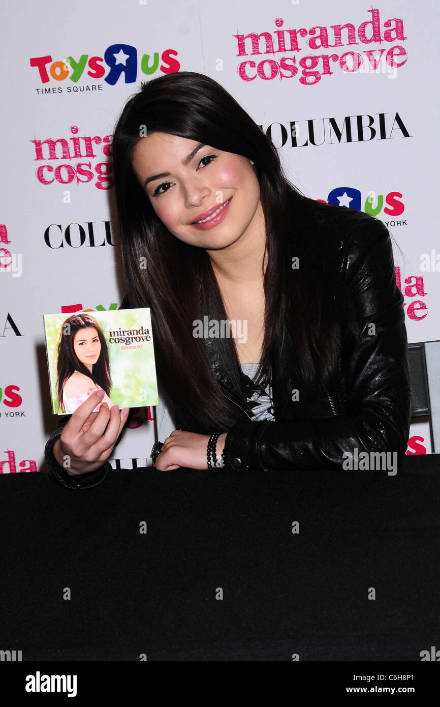 Miranda Cosgrove signs copies of her new album 'Sparks Fly' at Toys 'R