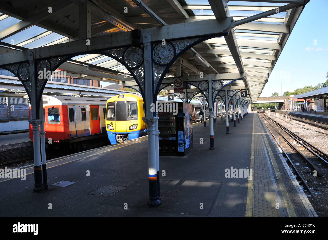 Richmond upon Thames Railway and Underground Station Stock Photo