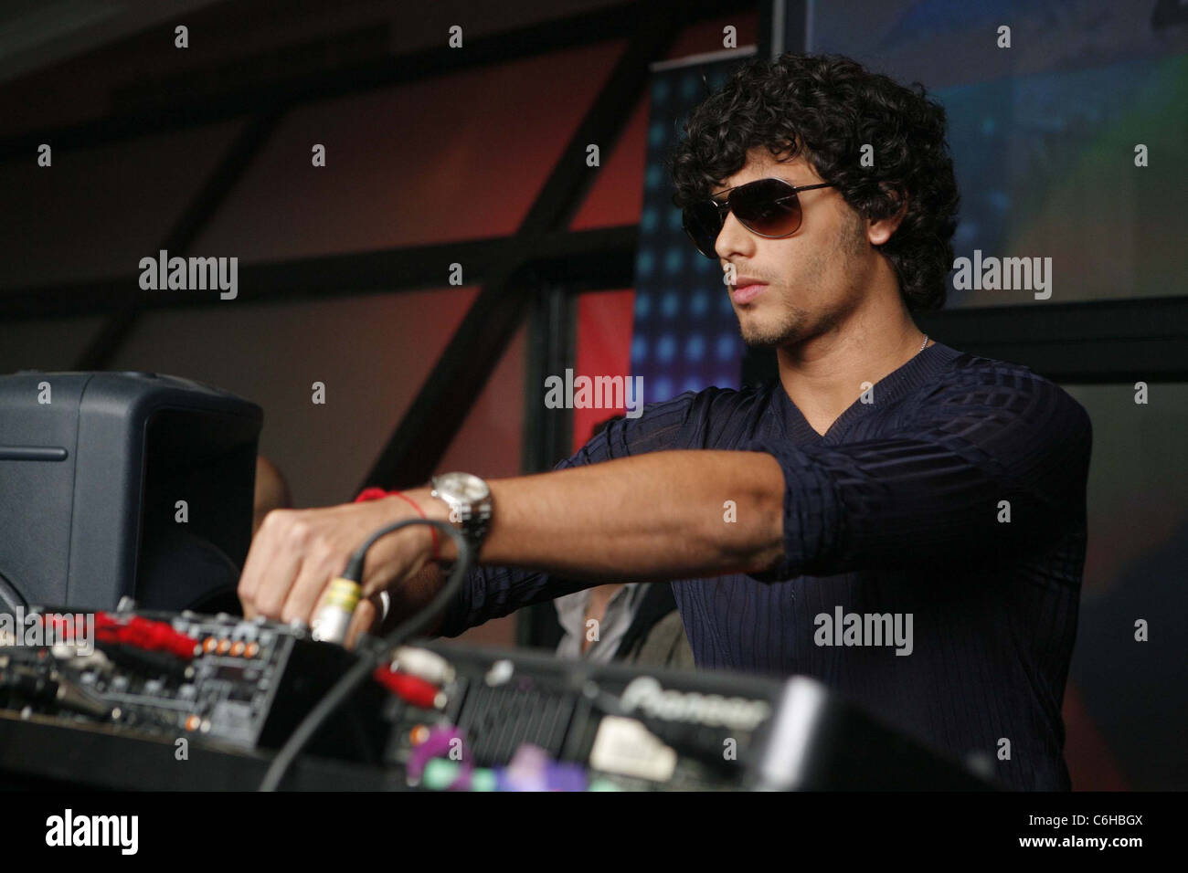 Jesus Luz DJs in a club in Lisbon Lisbon, Portugal 07.03.10 Stock