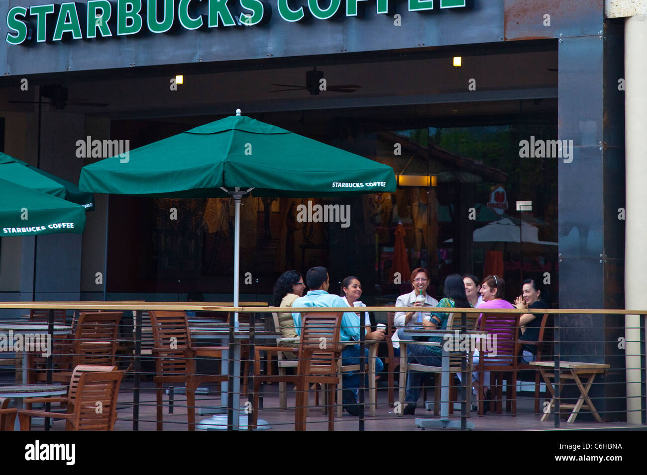 Starbucks In San Salvador, El Salvador Stock Photo - Alamy