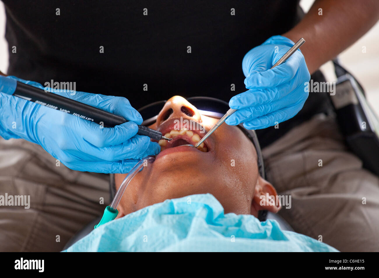 Dental work from the USNS Comfort Hospital Ship, San Salvador, El Salvador Stock Photo