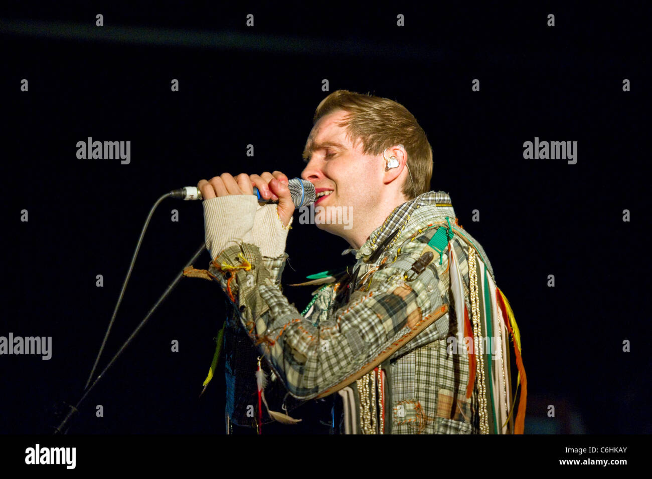 Sigur Ros frontman Jonsi kicks off his European solo tour at the Forum ...