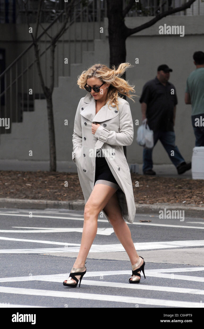 Kate Hudson filming on the set of her new movie 'Something Borrowed
