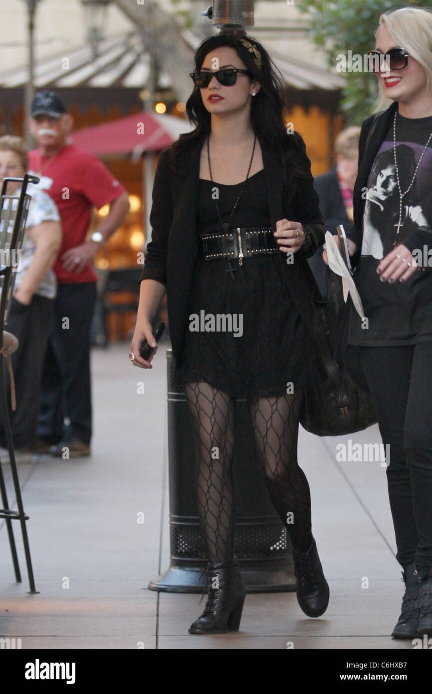 The Many Bags of Demi Lovato - PurseBlog