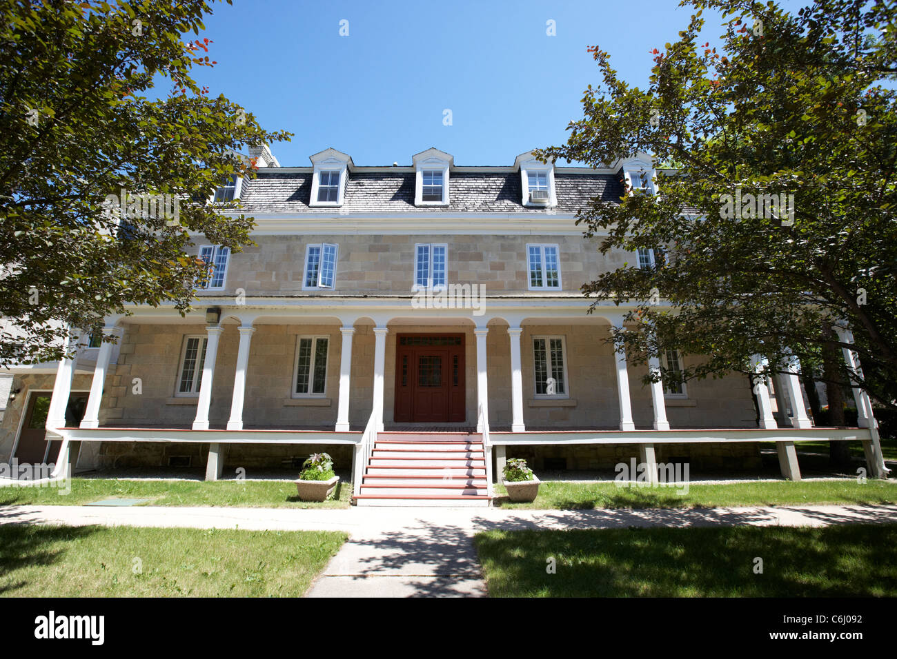 the house saint boniface french quarter winnipeg manitoba