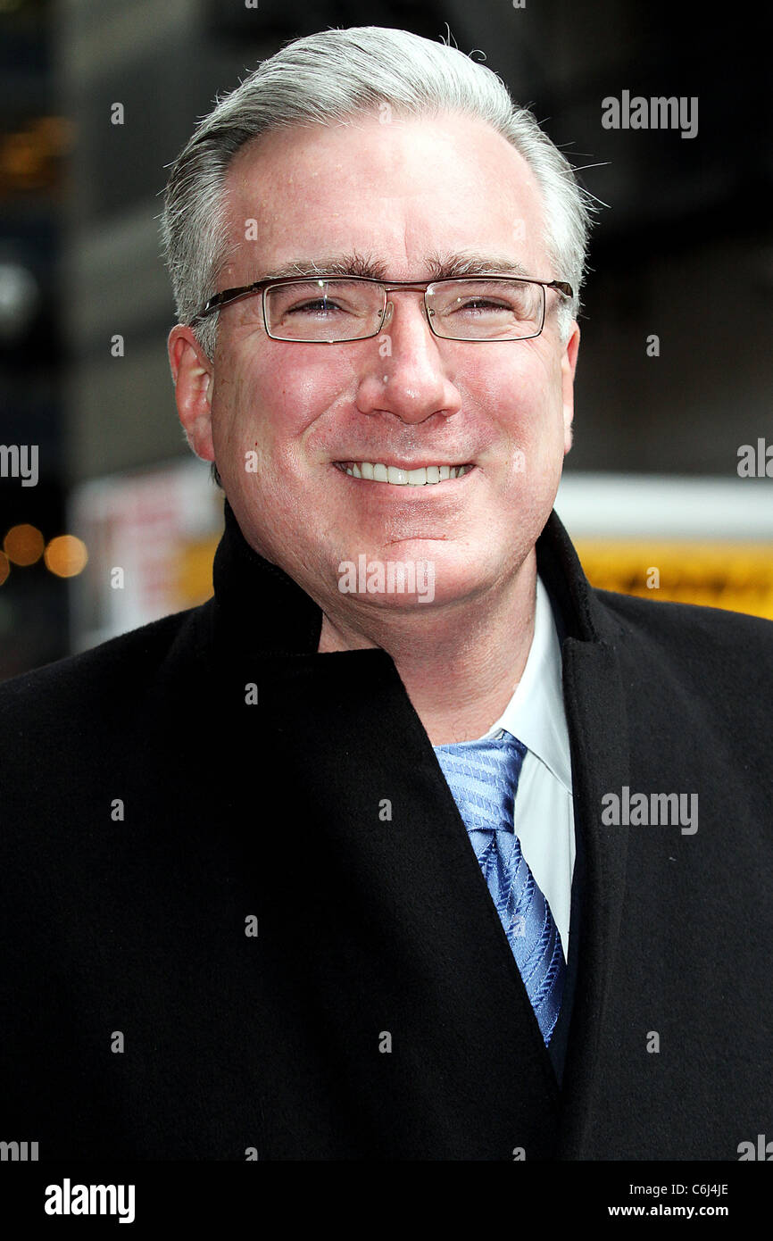 Keith Olbermann Outside The Ed Sullivan Theater For 'The Late Show ...