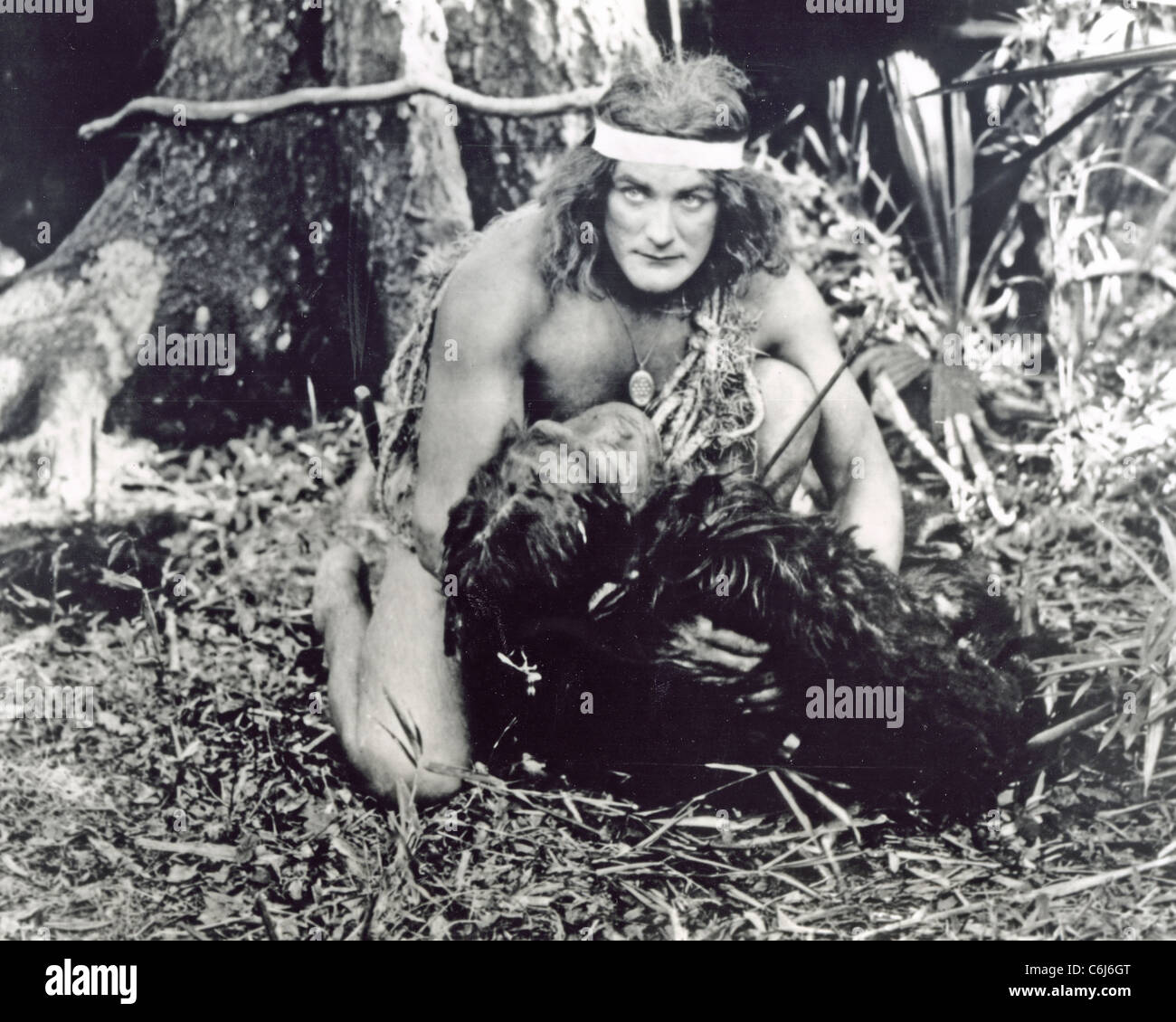 Elmo lincoln tarzan apes 1918 hi-res stock photography and images - Alamy