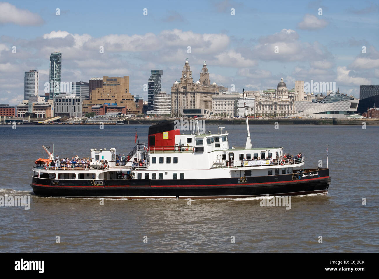 mersey ferry from birkenhead to liverpool on the wirral Stock Photo
