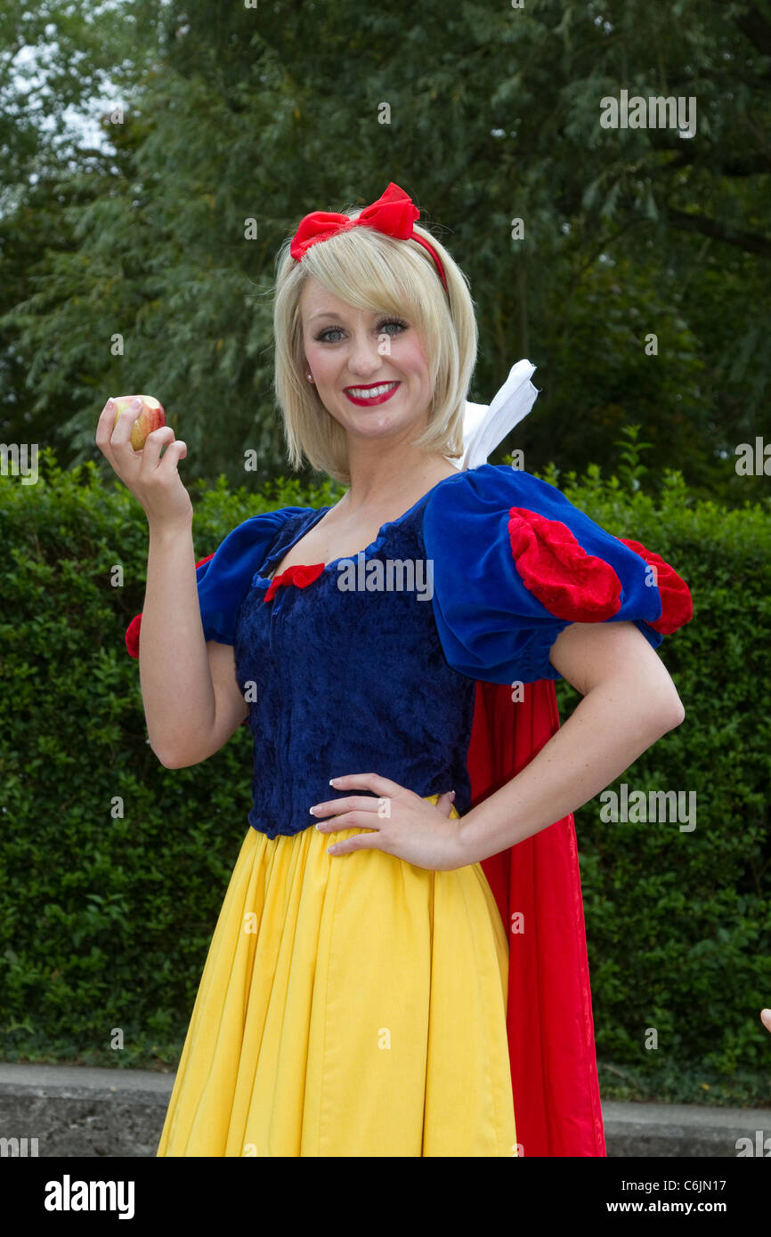 Jenny Jones, a highly skilled presenter, performer, singer, comic