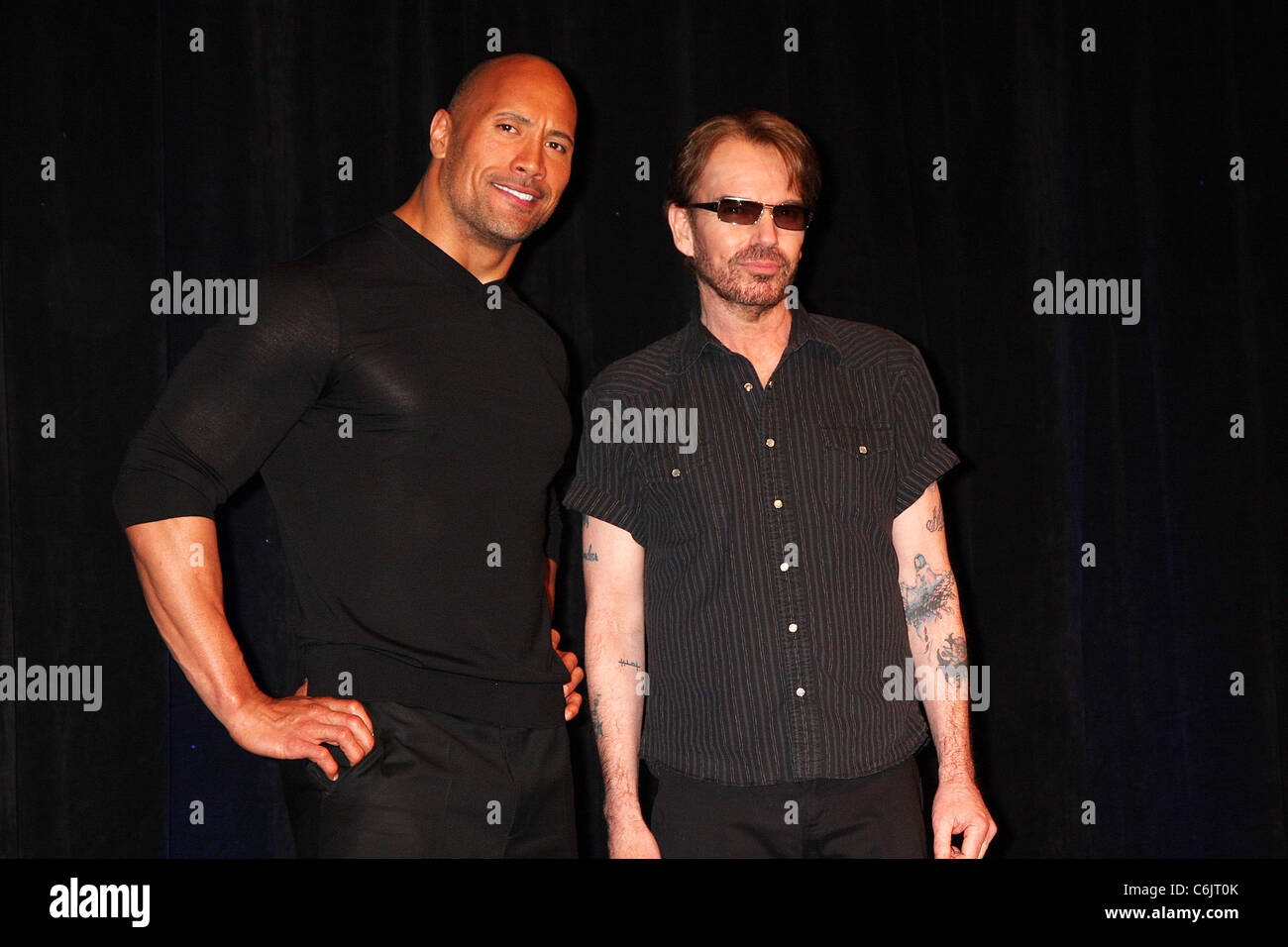 DWAYNE JOHNSON (AKA THE ROCK) BULLETPROOF MONK PREMIER CHINESE THEATRE  HOLLYWOOD LOS ANGELES USA 09 April 2003 Stock Photo - Alamy