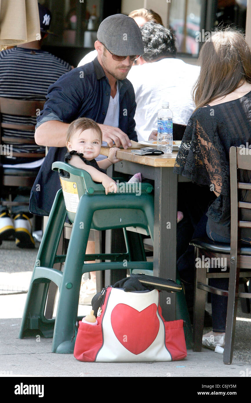 Everleigh Ray Gigandet and Cam Gigandet Cam Gigandet having lunch with