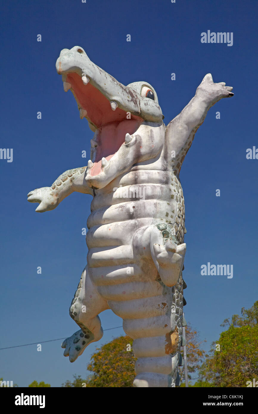 Crocodile sign, Adelaide River Queen Cruises, Adelaide River, Northern Territory, Australia Stock Photo