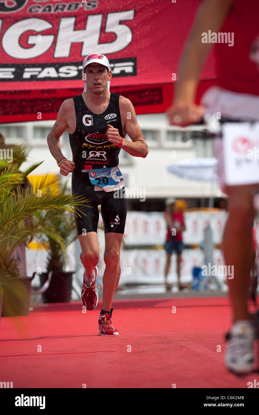 The long distance Triathlon race known as 'Vichy Challenge'. Here, the English event winner: Stephen BAYLISS. Stock Photo