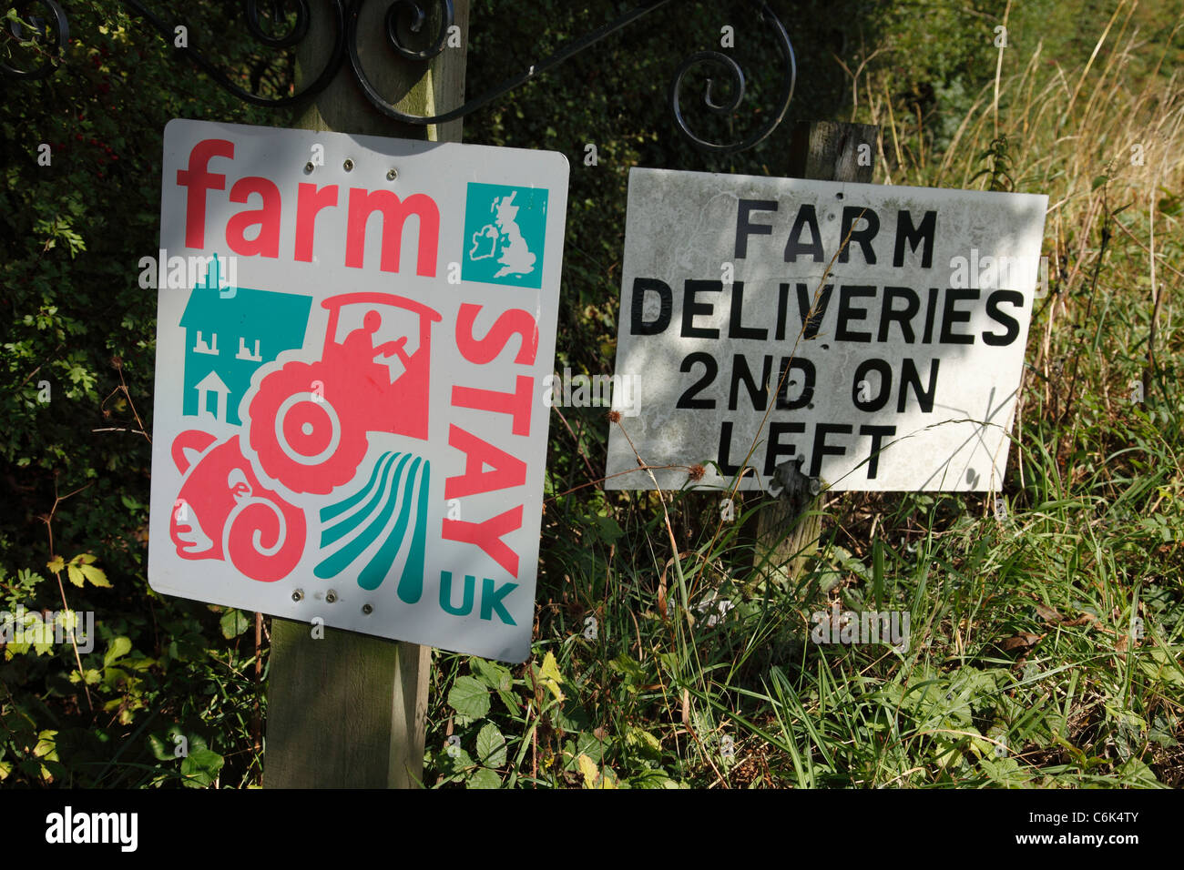 A Farm Stay U.K. sign on a farm in the English countryside. Stock Photo