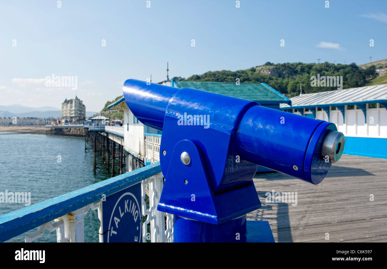 Telescope on the pier and pointing towards the promenade in Llandudno