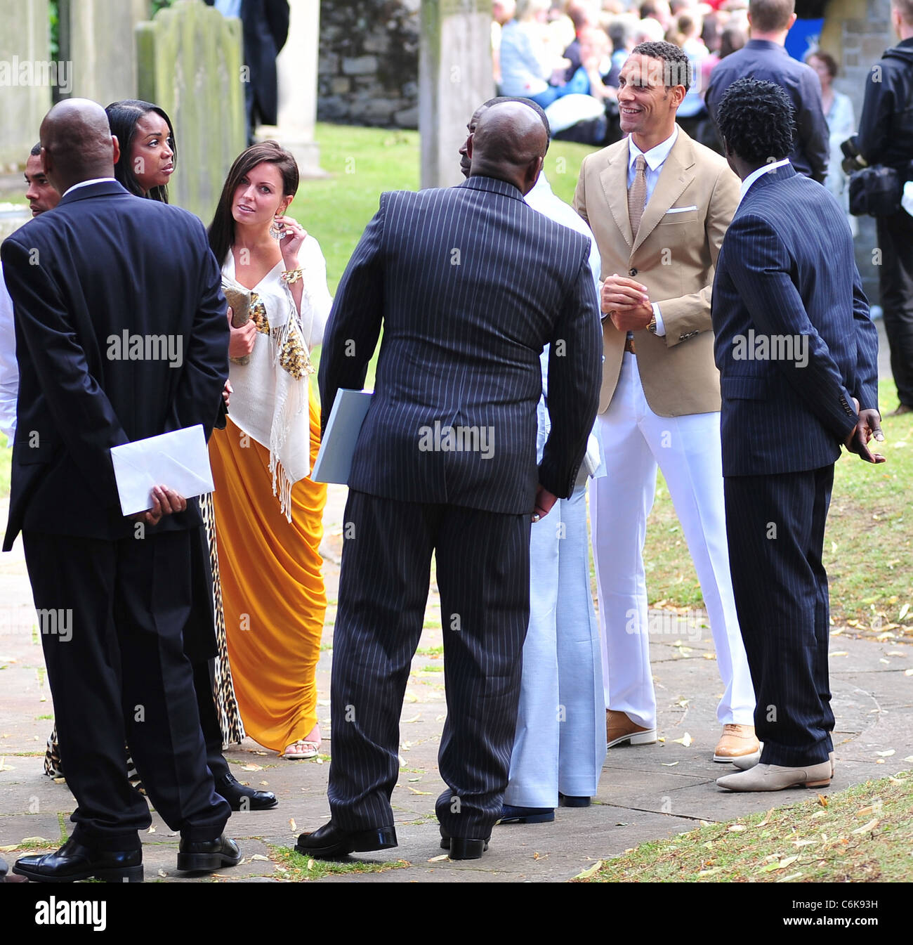Rio Ferdinand And Rebecca Ellison The Wedding Of Sol Campbell And Girlfriend Fiona Barratt At St Andrew S Church In Corbridge Stock Photo Alamy Rio Ferdinand And Rebecca Ellison The Wedding Of Sol Campbell And Girlfriend Fiona Barratt At St Andrew S Church In Corbridge Stock Photo Alamy
