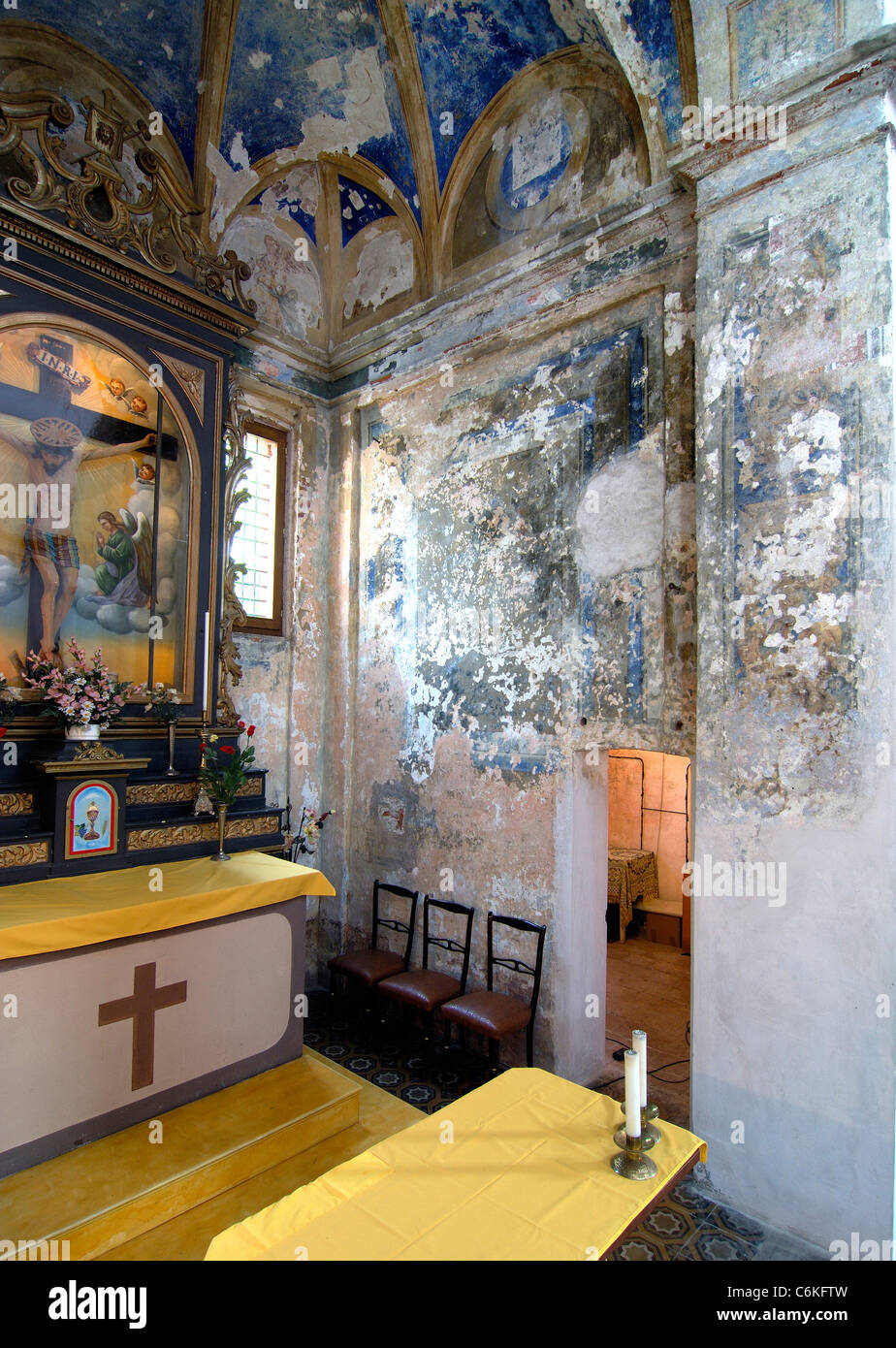 ancient church design bramante Stock Photo - Alamy