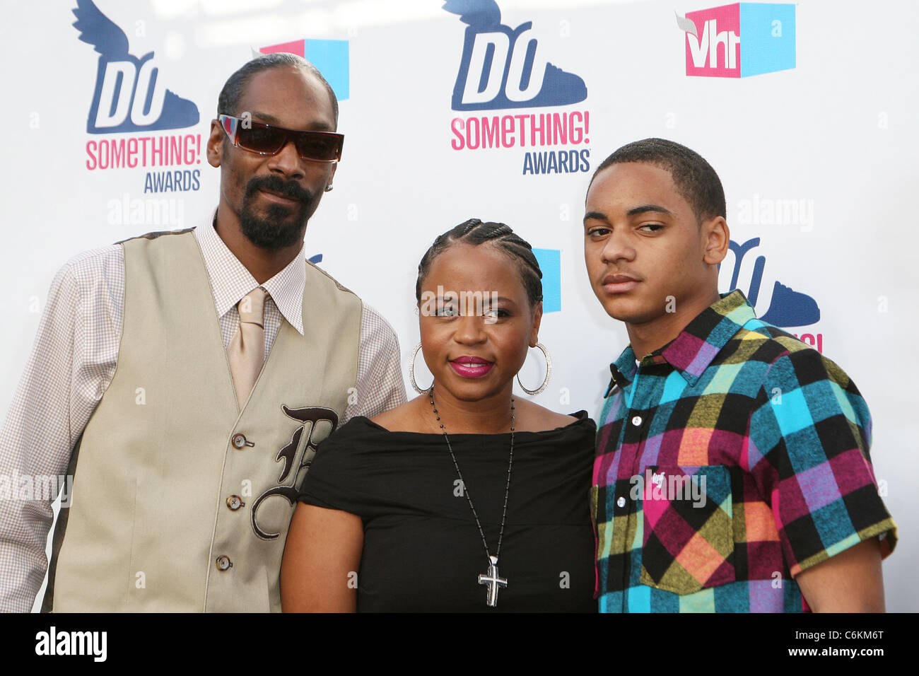 Snoop Dogg, wife Shante Broadus and son Corde Calvin Broadus 2010 VH1