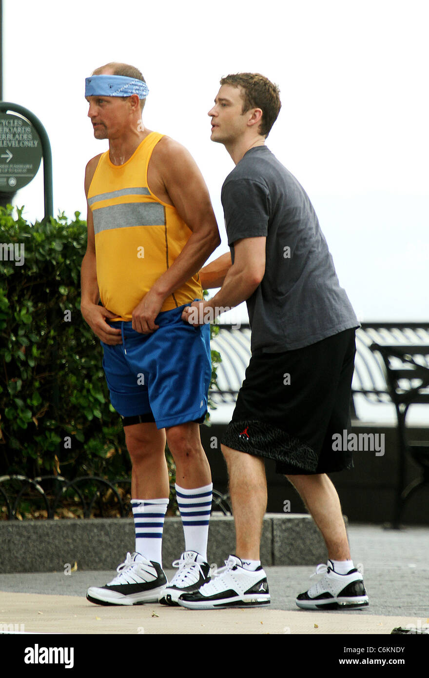 Woody Harrelson and Justin Timberlake play basketball on the set of the new film 'Friends with
