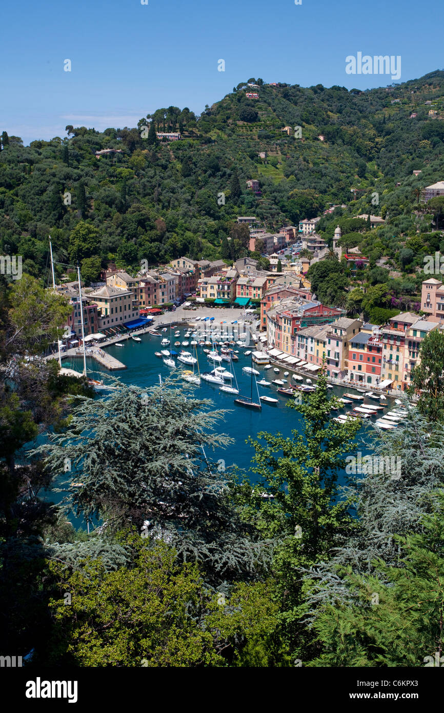 Picturesque italian village hi-res stock photography and images - Alamy
