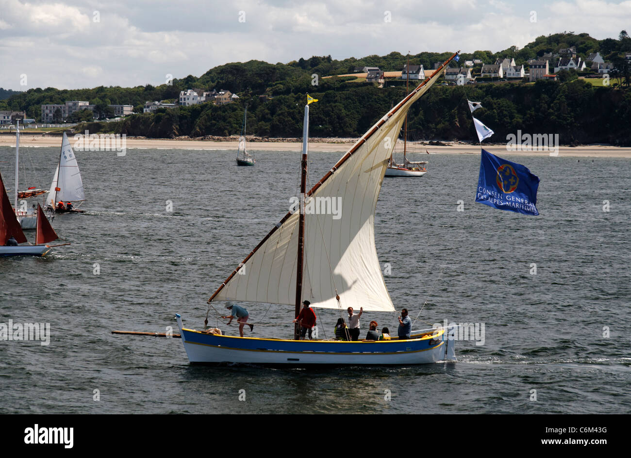 Pointu festival hi-res stock photography and images - Alamy