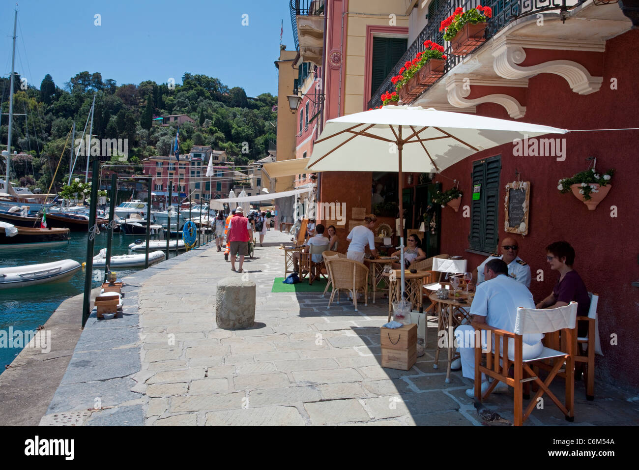 Harbour restaurant at picturesque fishing village Portofino, Liguria di
