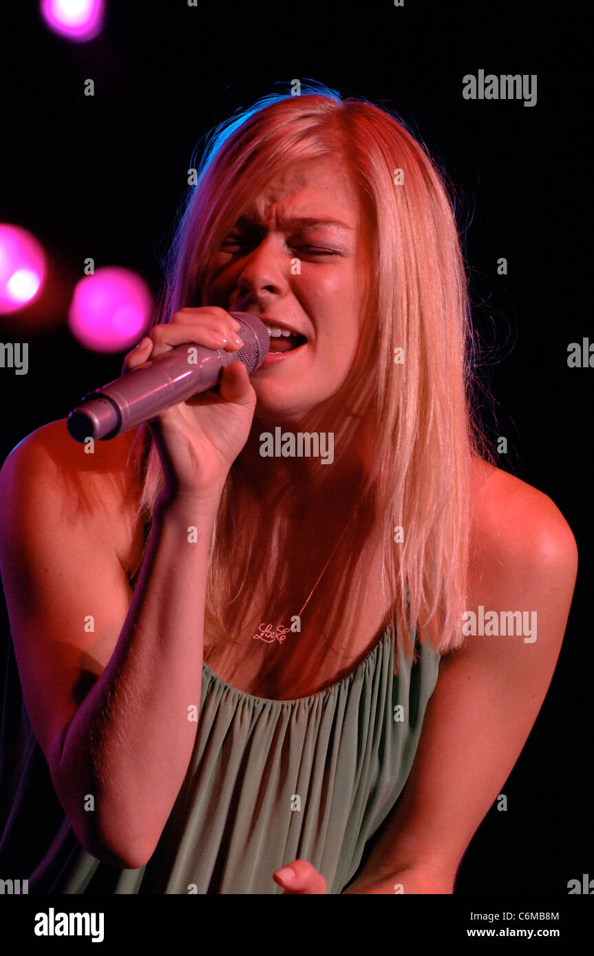 LeAnn Rimes performs live at The Chumash Casino Resort Santa Ynez ...