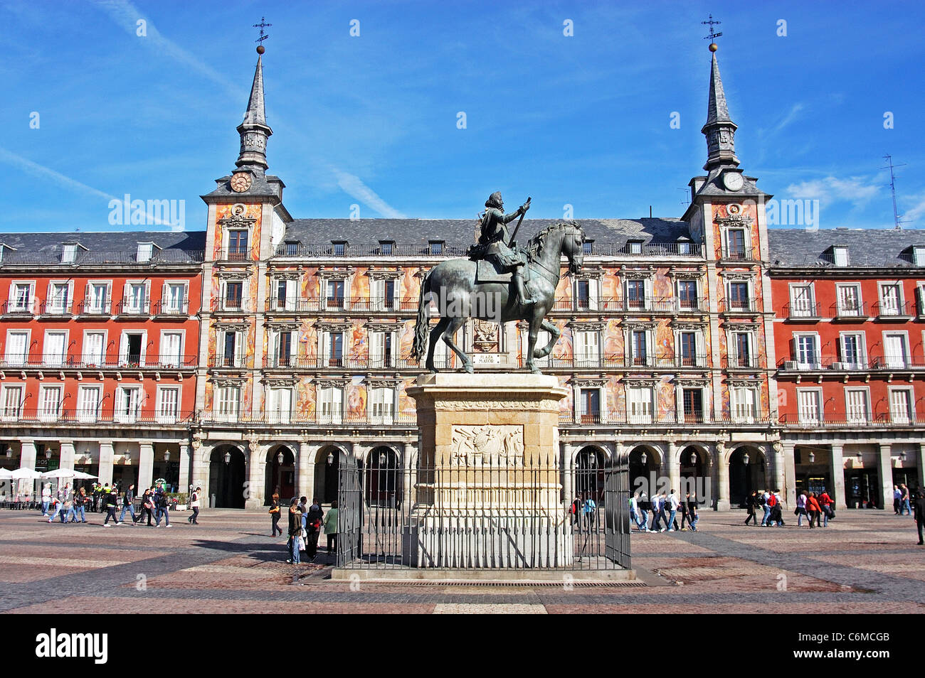 Madrid plaza mayor hi-res stock photography and images - Alamy