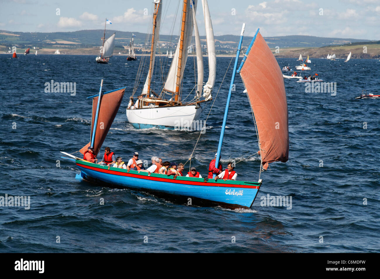 Gig under sail (Bantry Bay Gig), regatta, bay of Douarnenez, "Temps