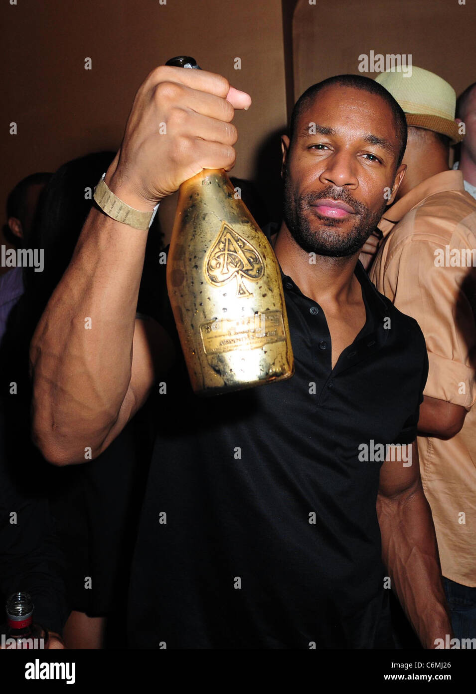 Tank Keri Hilson and Lorenzo Ice Tea Thomas host the 400 Club at LUX in