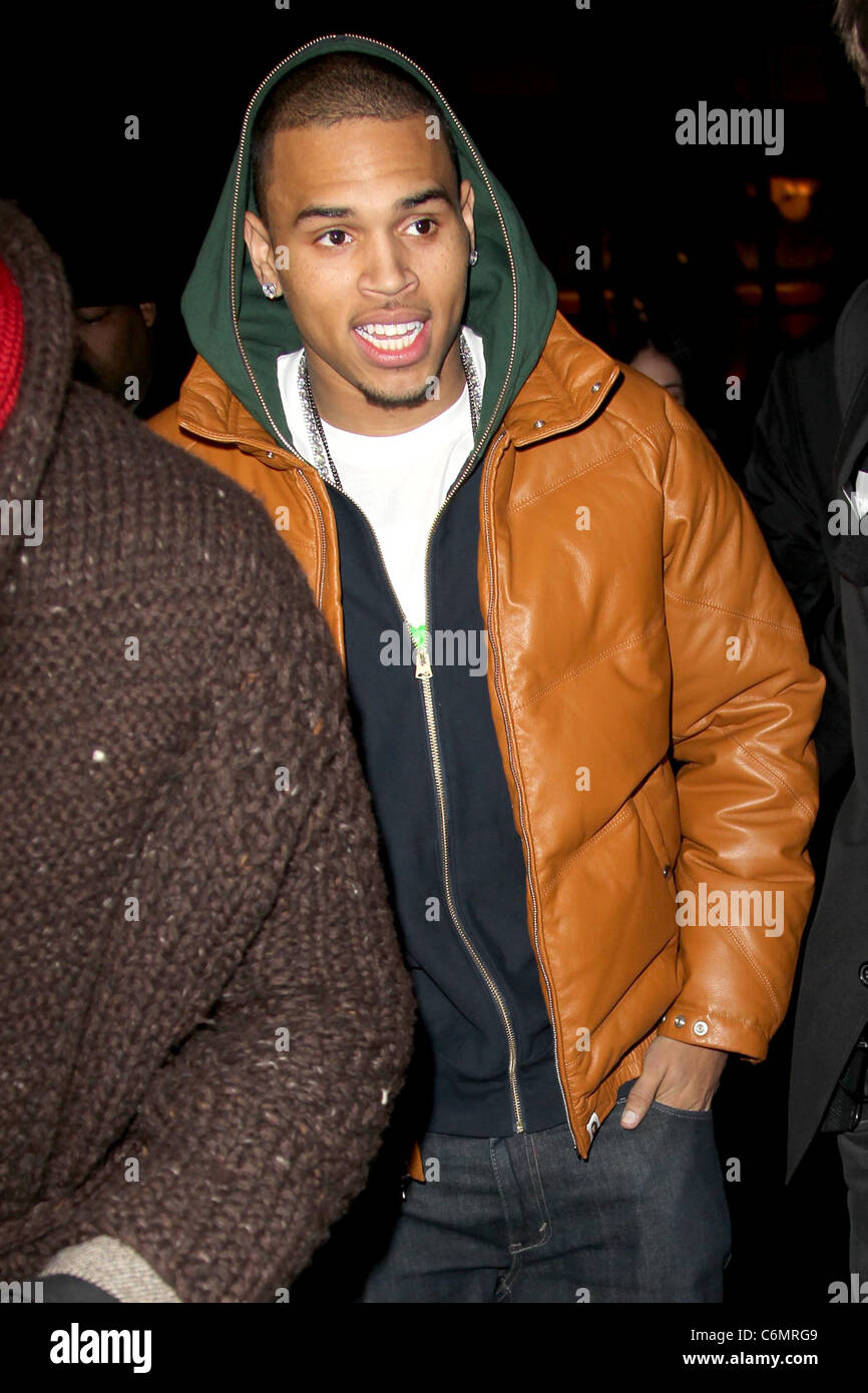 Chris Brown Mercedes Benz Img New York Fashion Week Fall 10 Naomi Campbell S Fashion For Relief Haiti Nyc 10 Outside Stock Photo Alamy Chris Brown Mercedes Benz Img New York Fashion Week Fall 10 Naomi Campbell S Fashion For Relief Haiti Nyc 10 Outside Stock Photo Alamy