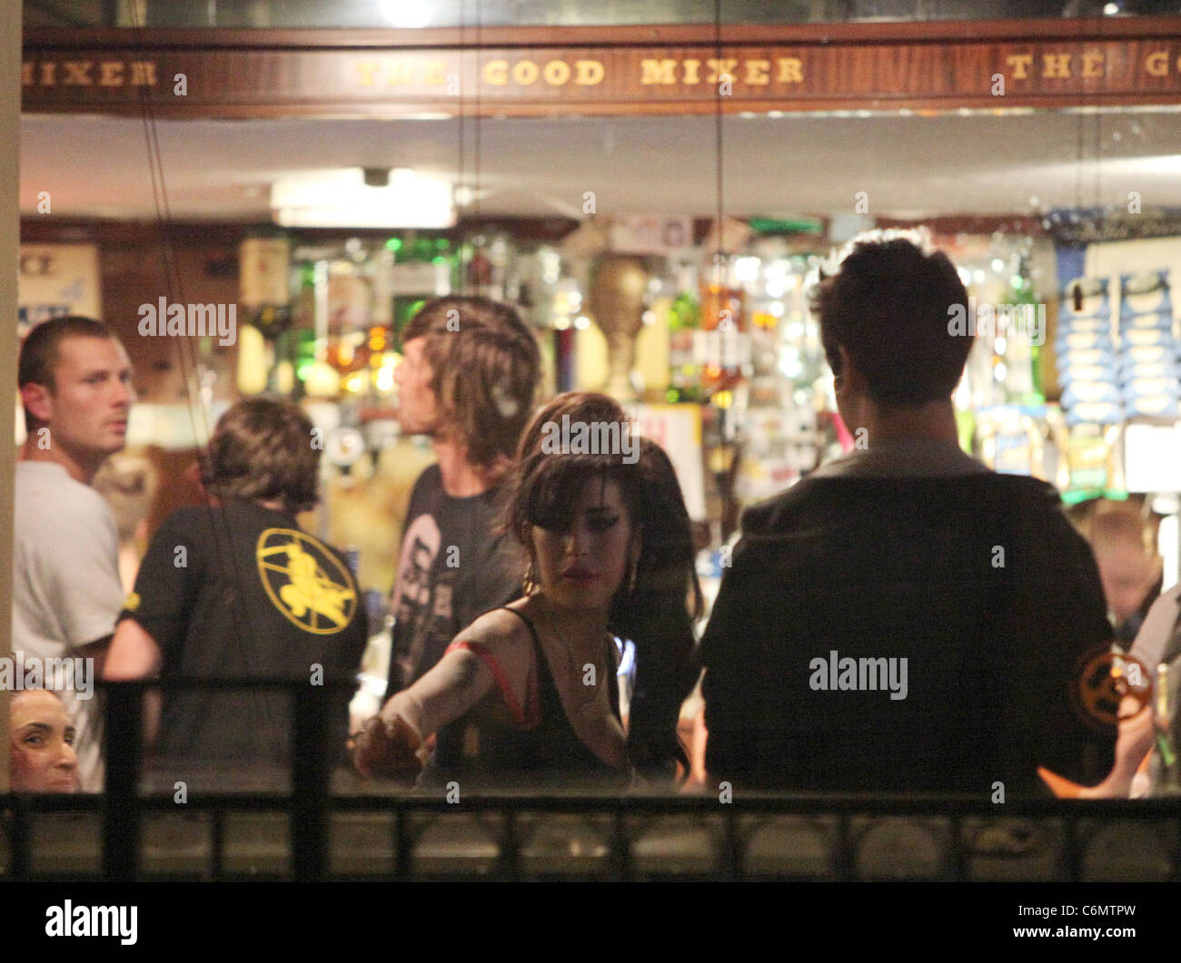 Amy Winehouse was spotted at the Good Mixer pub in Camden where she stayed  drinking with friends until 1am London, England Stock Photo - Alamy