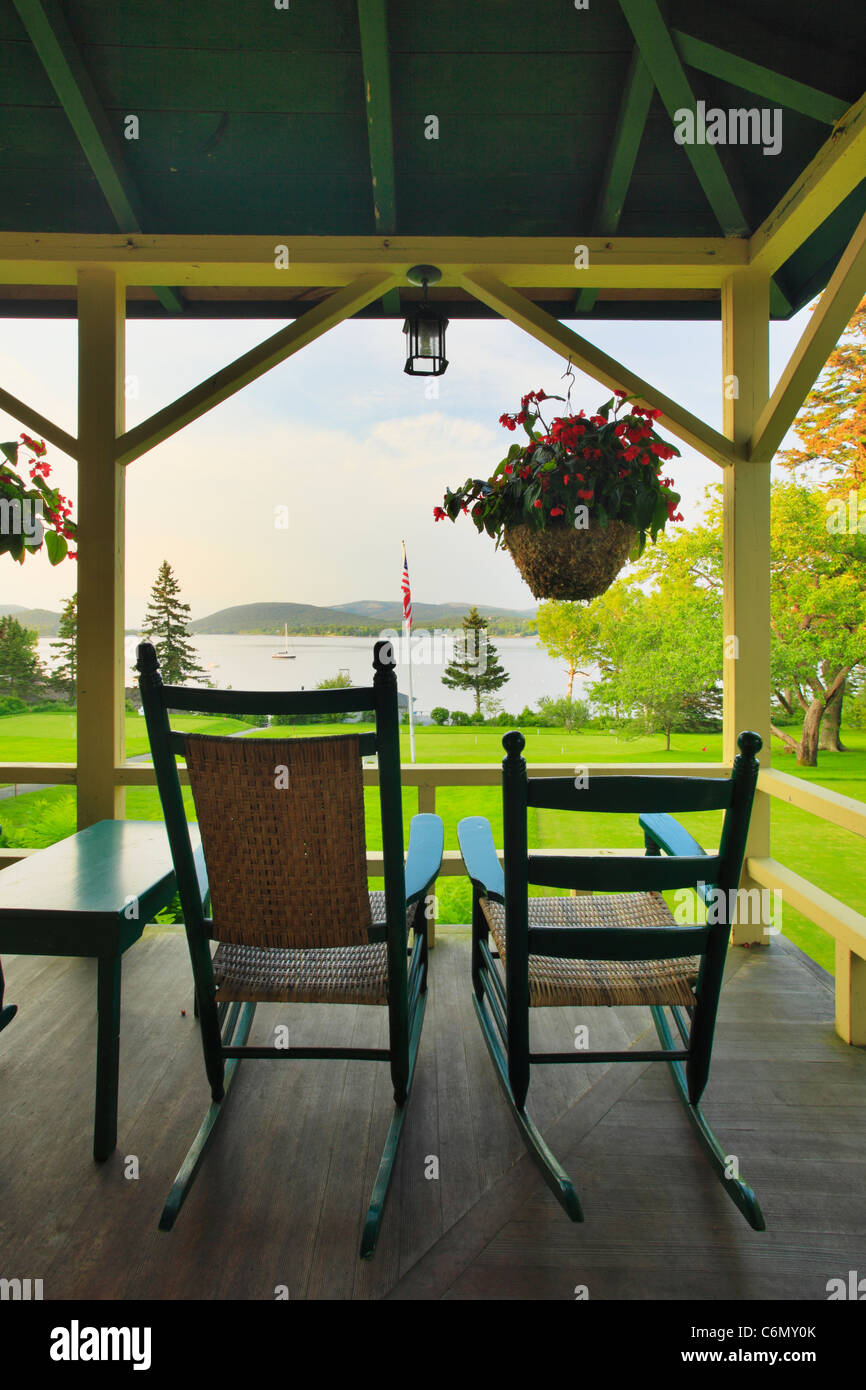 Front porch america hi-res stock photography and images - Alamy
