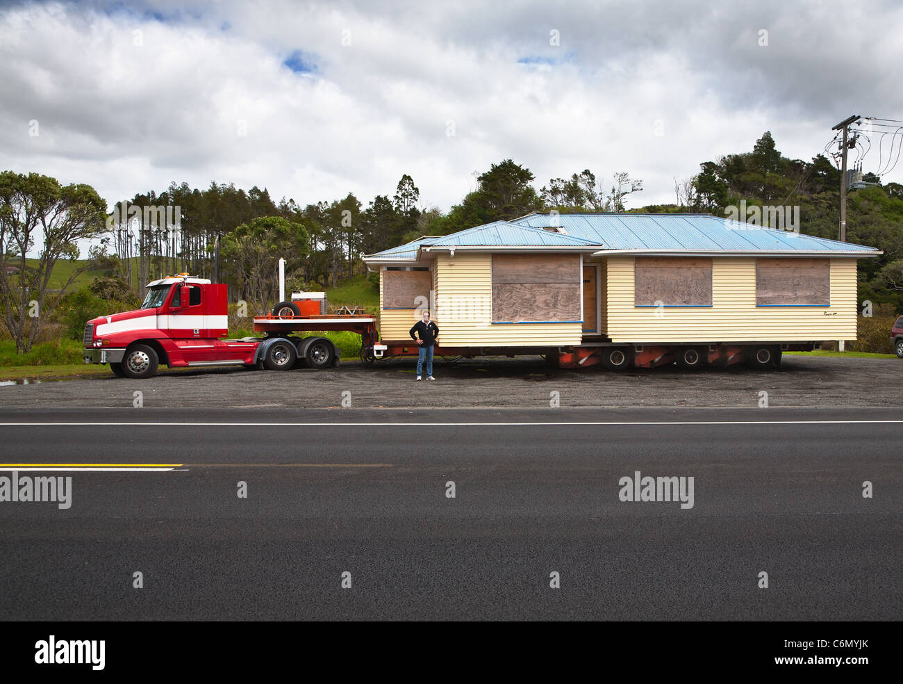 House being towed hires stock photography and images Alamy