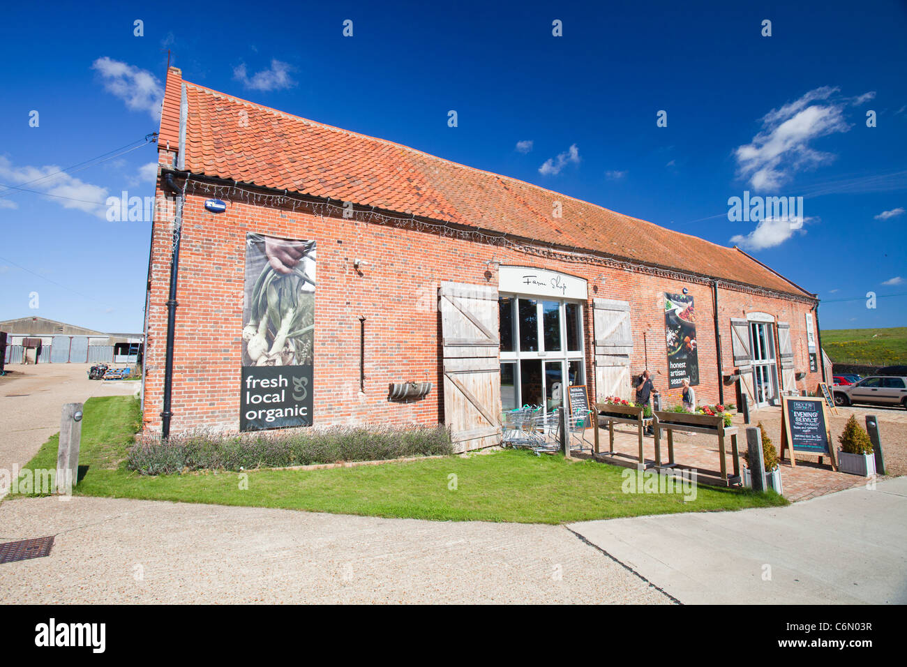 Seasonal produce farm uk hi-res stock photography and images - Alamy