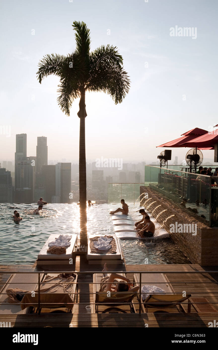 The infinity swimming pool on the skypark, Marina Bay Sands Hotel, Singapore Asia Stock Photo