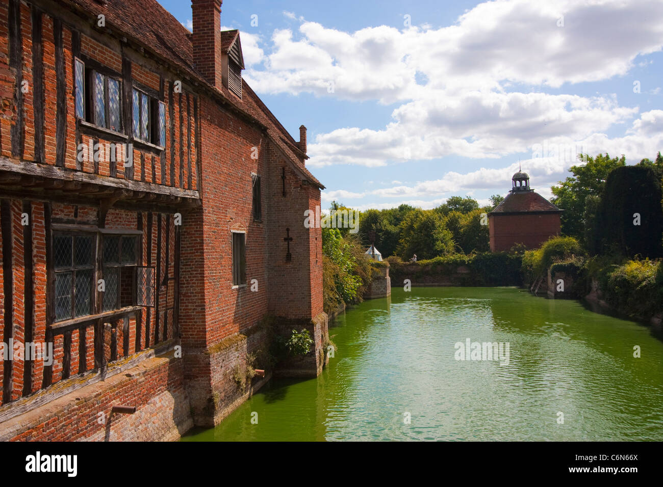 old kentwell hall house moat in suffolk Stock Photo - Alamy