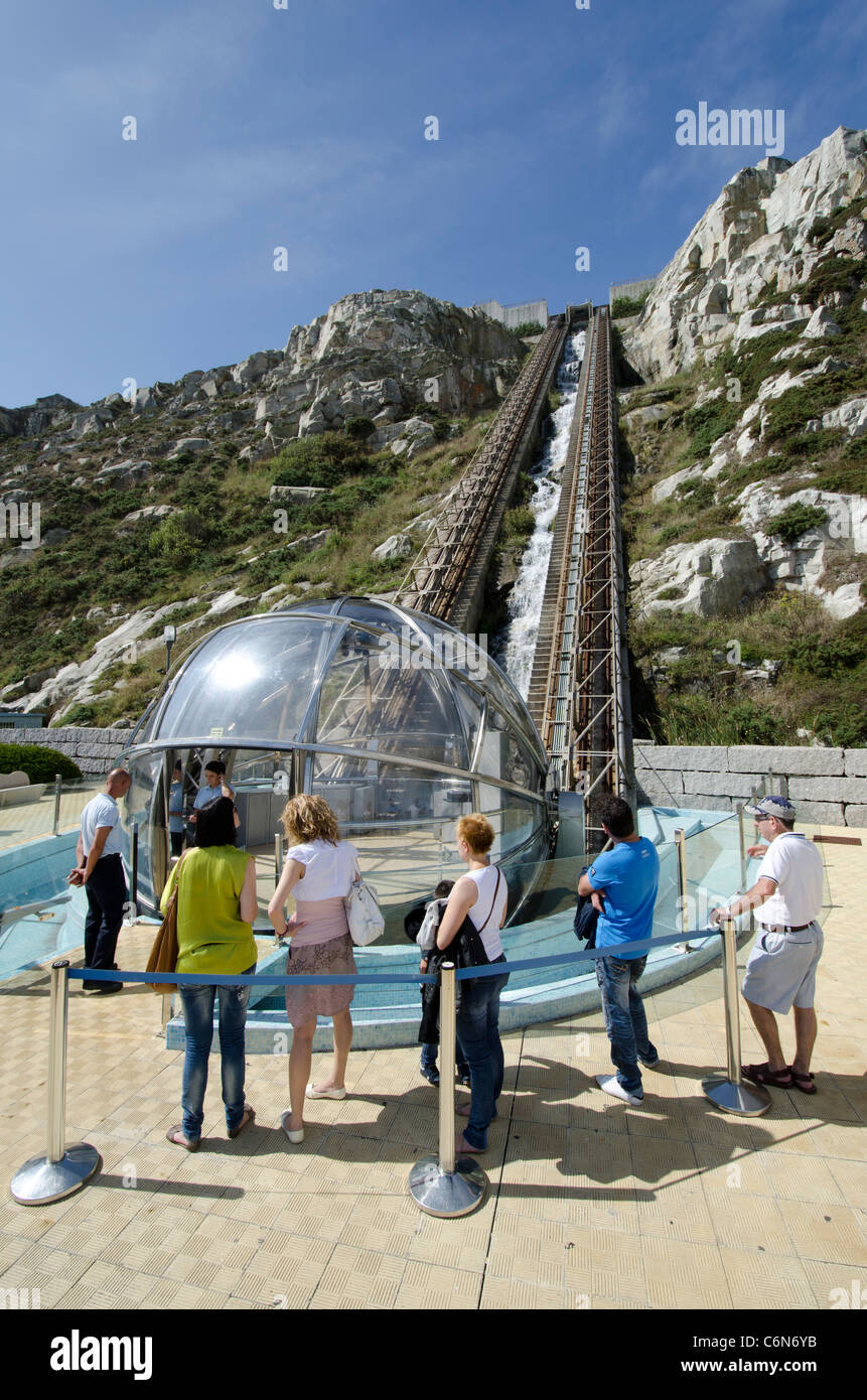 Panoramic elevator hires stock photography and images Alamy