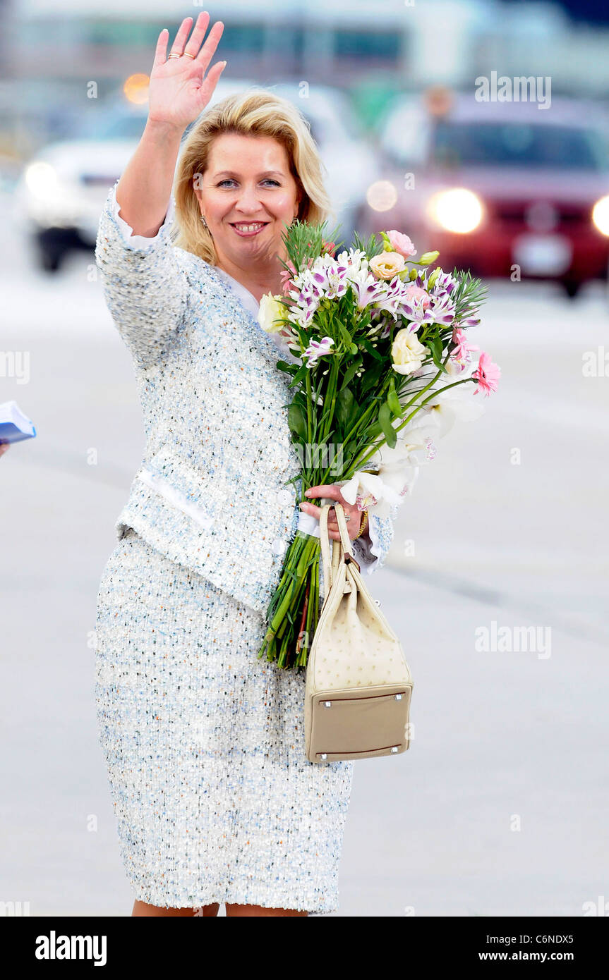 Svetlana Medvedeva wife of the President of the Russian Federation His Excellency Dmirty Medvedev World leaders arriving at Stock Photo