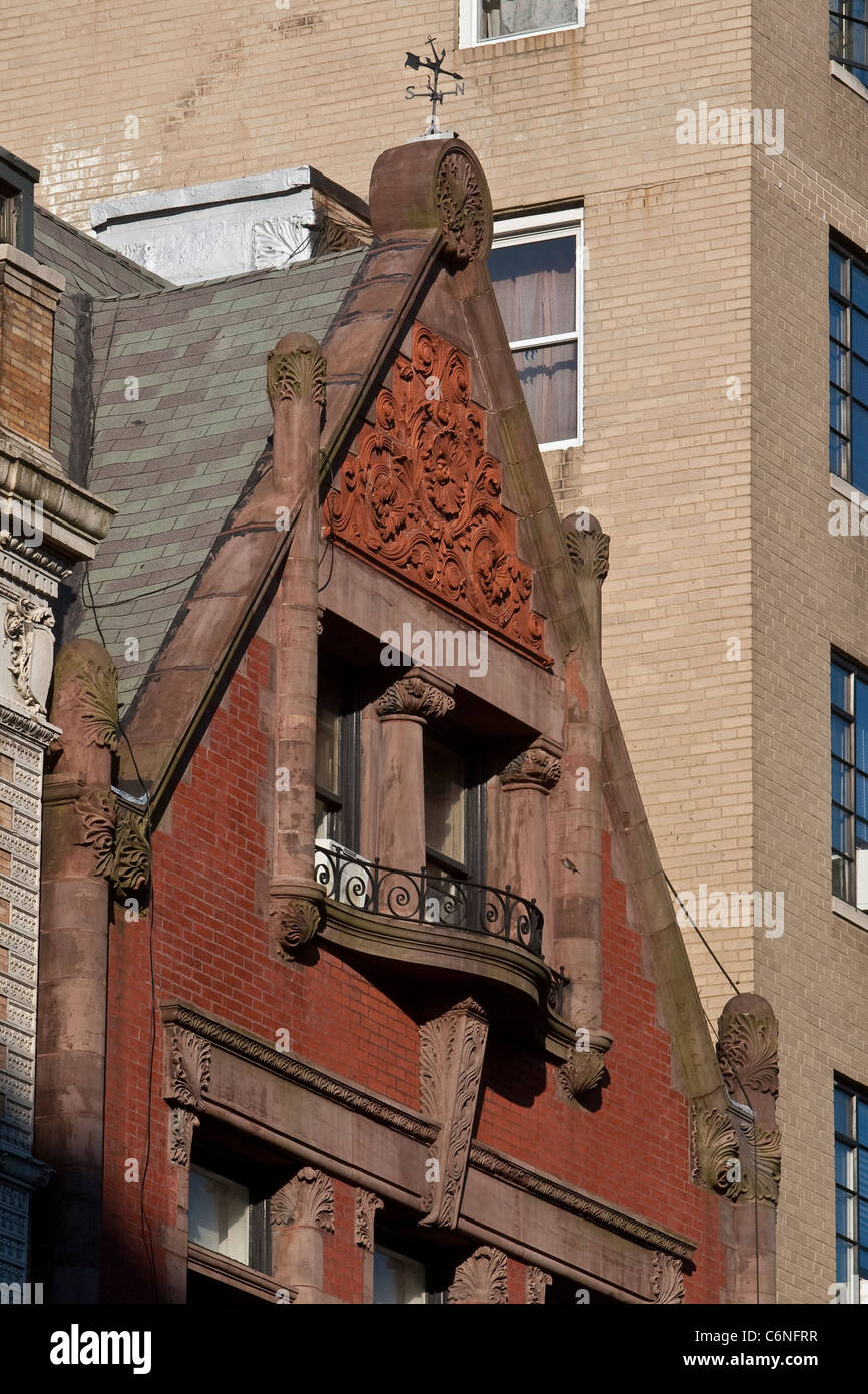 Queen anne style architecture hires stock photography and images Alamy