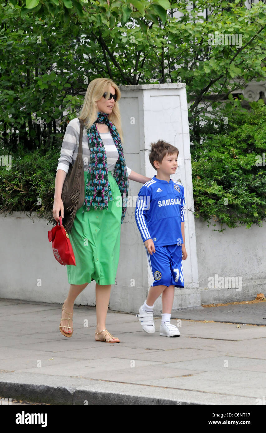 claudia-schiffer-and-son-caspar-hi-res-stock-photography-and-images-alamy