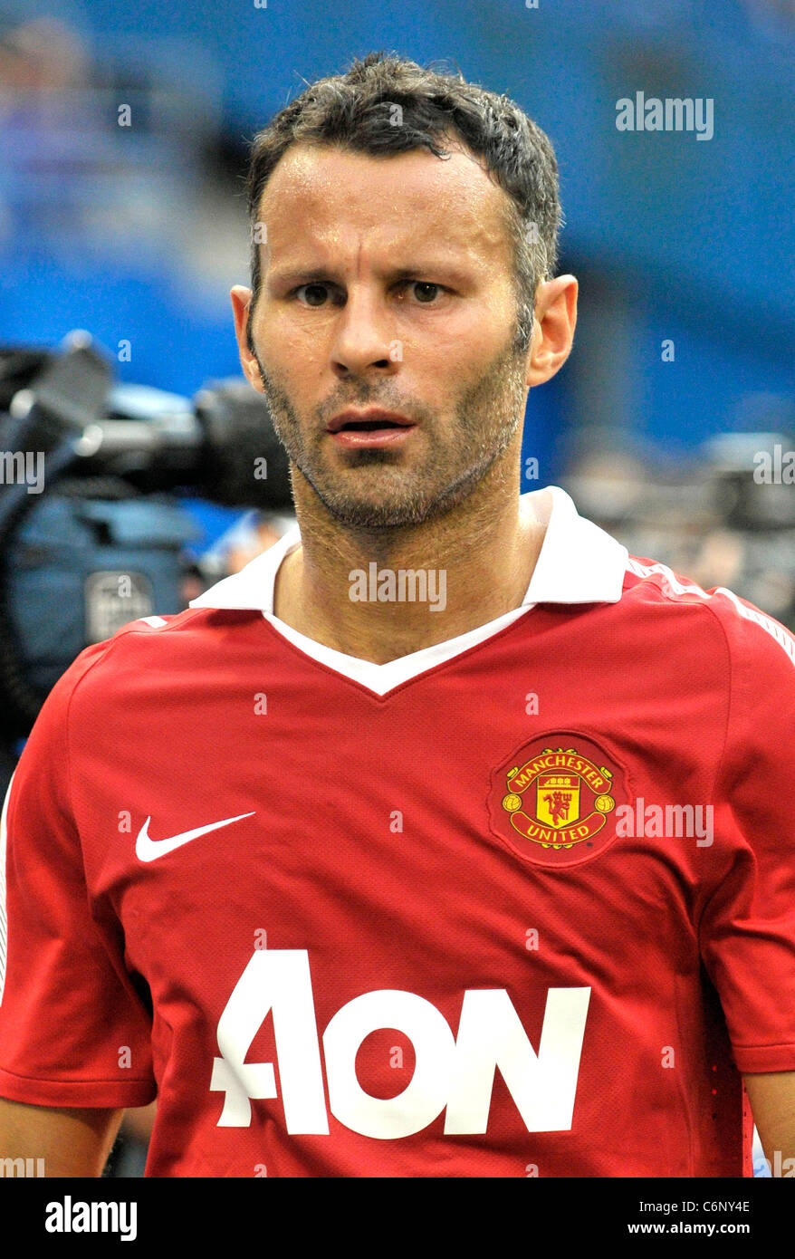 Manchester United Fora camisa de futebol 2010 - 2011. Sponsored by AON